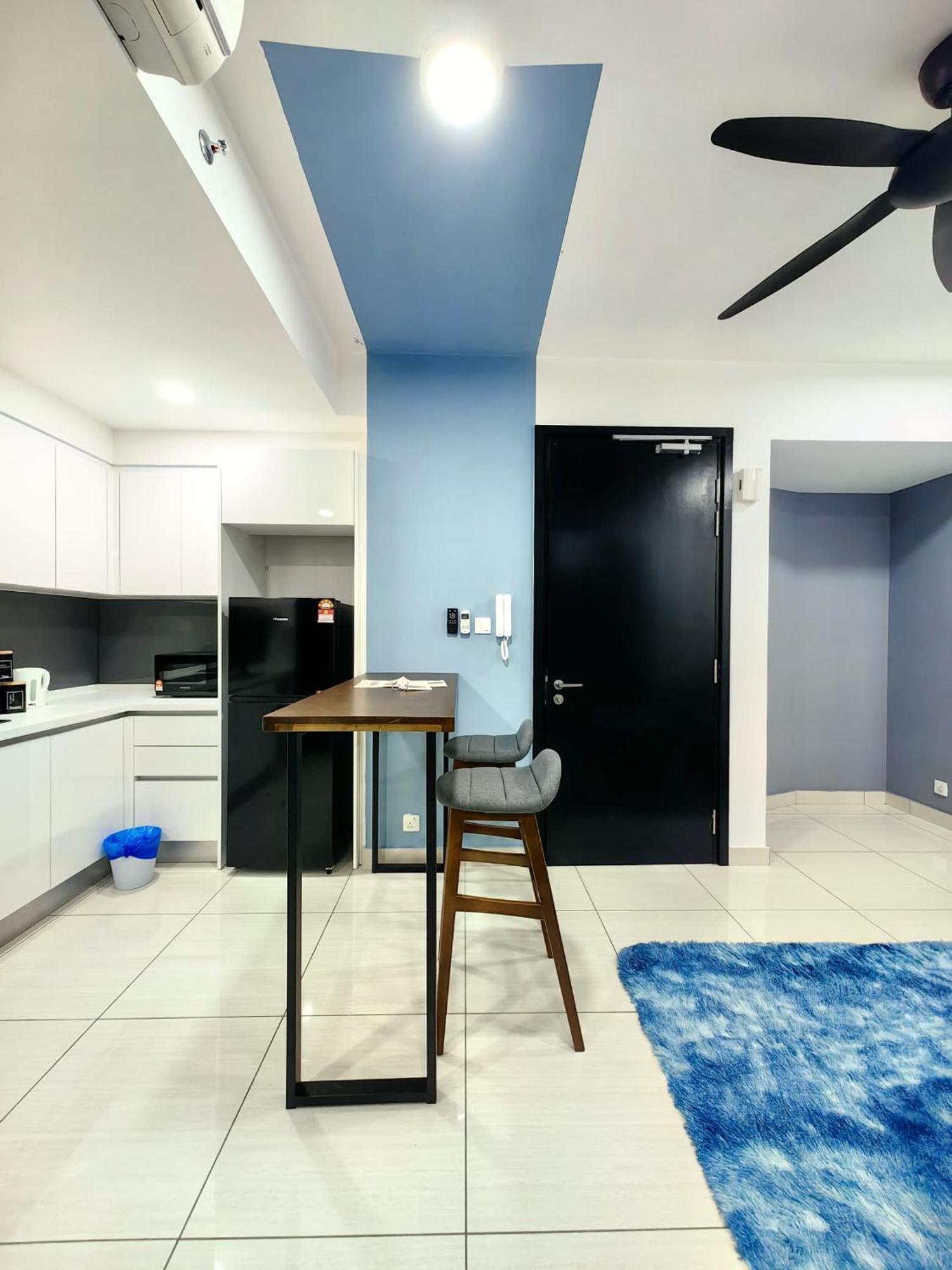 3110 Almas Muji Studio100mbps Netflix By Pangsapuri